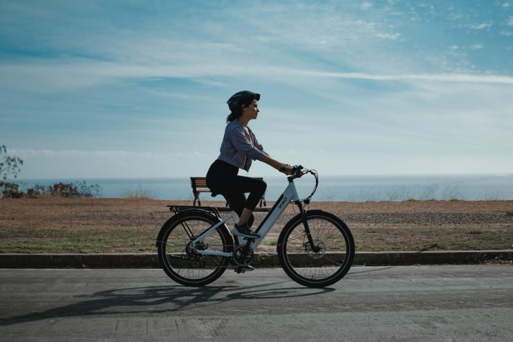 Bicicleta con pedaleo discount asistido